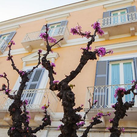 Albergo Lucy Trani Kültér fotó