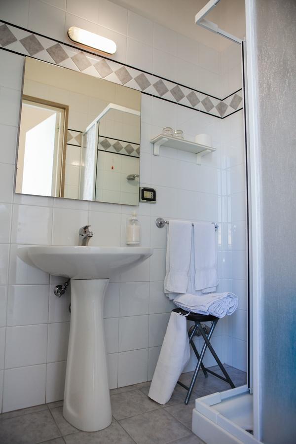 Albergo Lucy Trani Szoba fotó