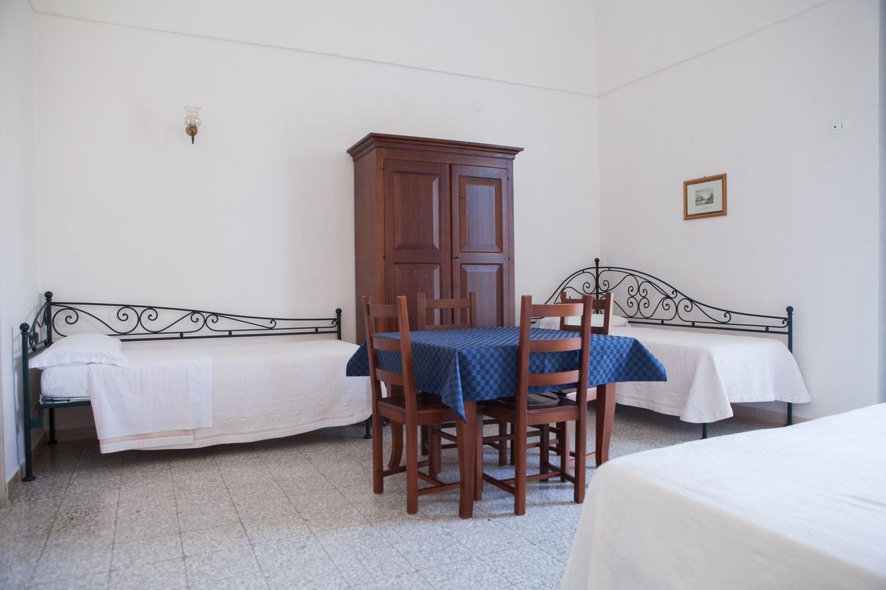 Albergo Lucy Trani Kültér fotó