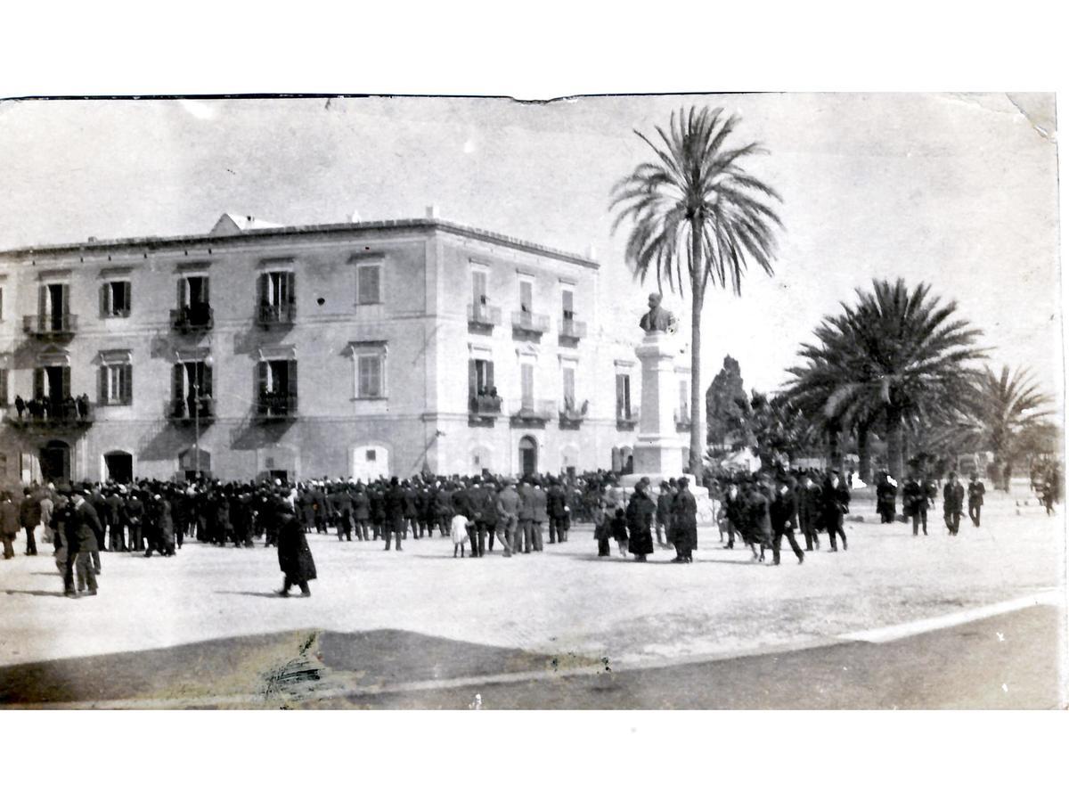 Albergo Lucy Trani Kültér fotó
