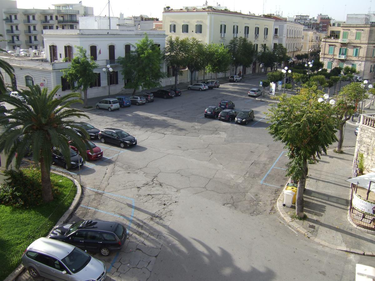 Albergo Lucy Trani Kültér fotó